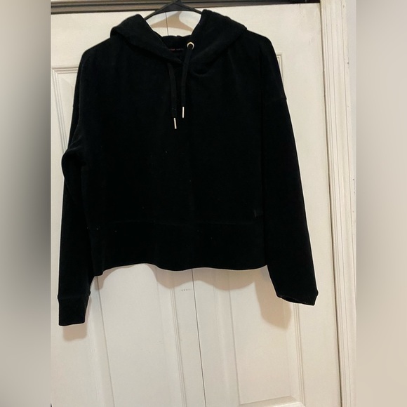 New ck Gorgeous vintage semi cropped oversized hoodie by vintage Calvin … - Picture 11 of 14